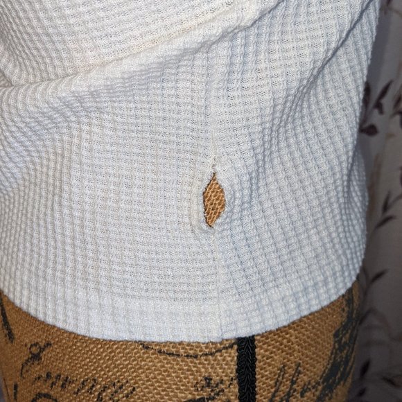 White shirt with black trim, Size: S - Picture 5 of 7